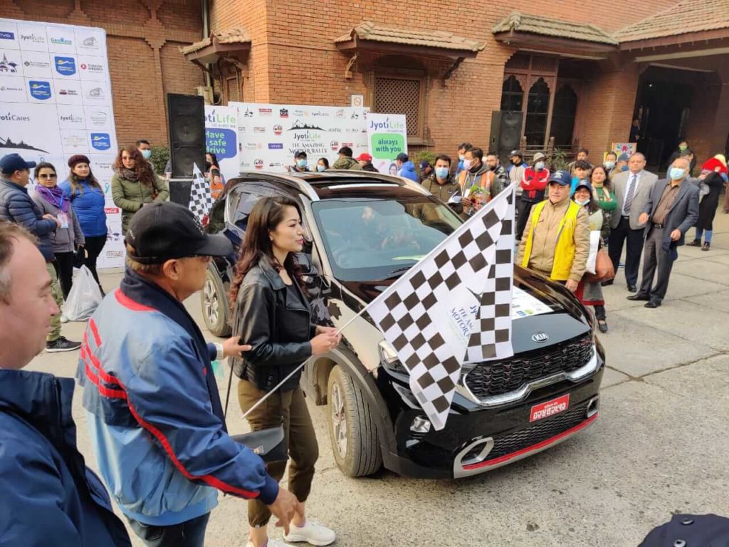 Flag off at the Amazing Motor Rally 2021